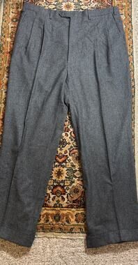Kiton Napoli 40x31 Pleated Heavy Flannel Gray Trousers Cuffed Drape